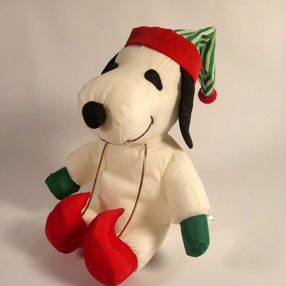 Peanuts Holiday Santa's Little Helper Elf Snoopy 6" Parachute Plush